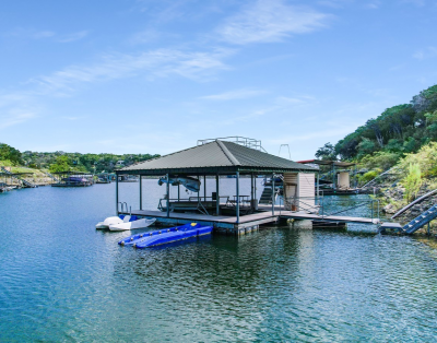 Lakefront Luxury Escape + Boat Dock, Sauna & Views